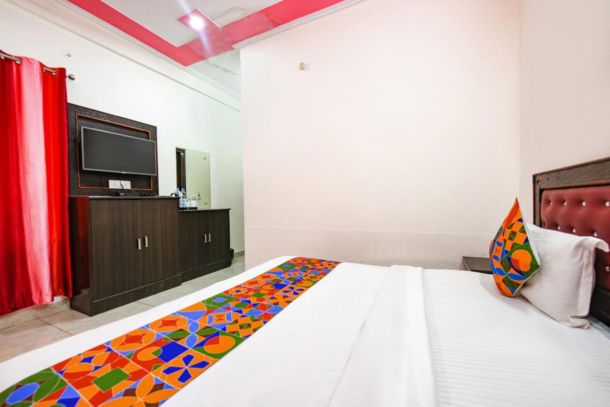 Fabhotel Kempty Lake Resort موسوري المظهر الخارجي الصورة